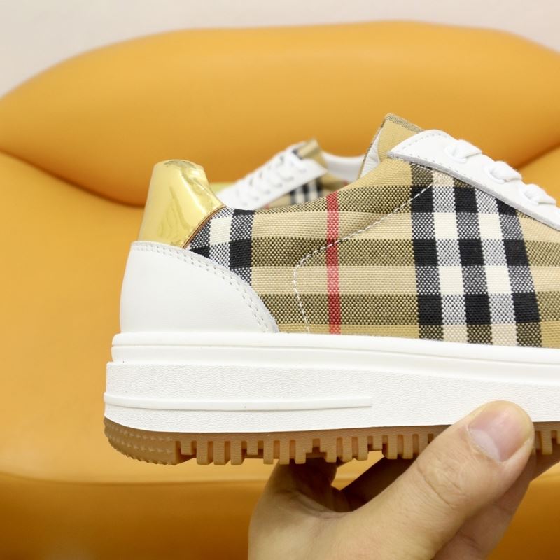 Burberry Low Shoes